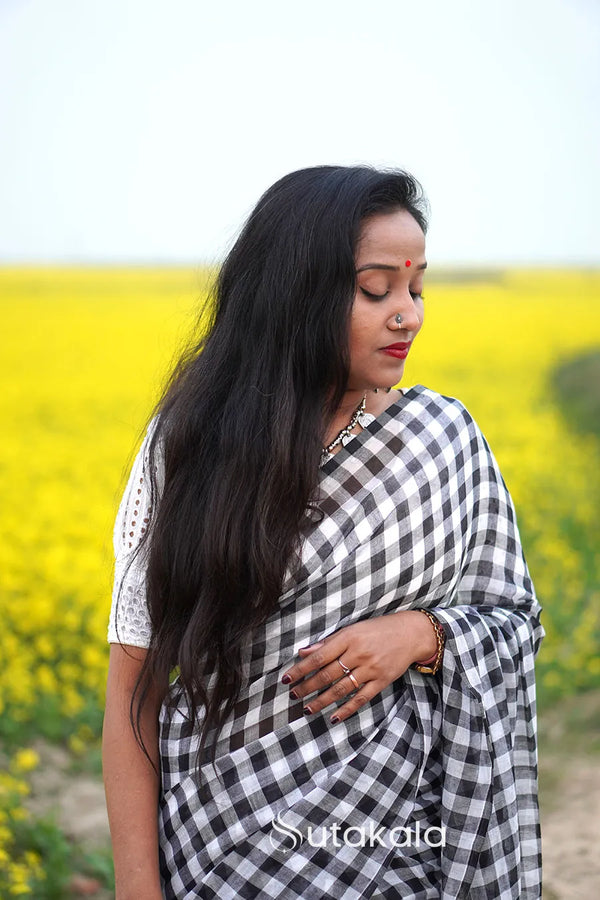 Black & White Checked Cotton Saree with Tassel Pallu
