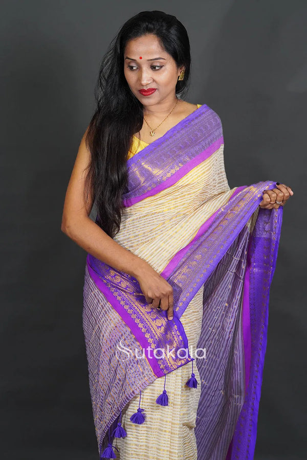 White Cotton Saree with Pompom Pallu With Blue Border