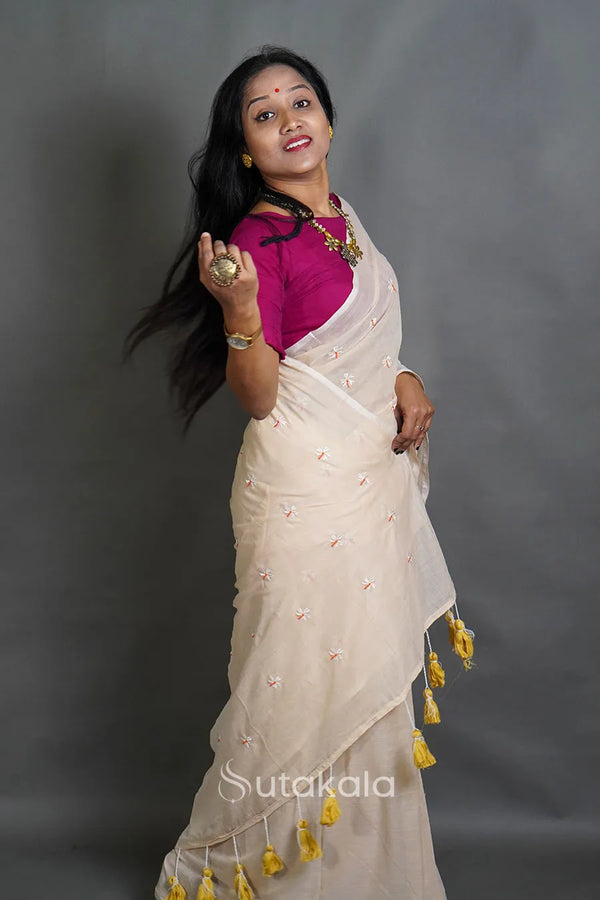 Mul Cotton Saree with Allover Floral Thread Work