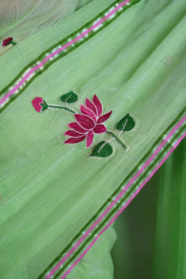 Green Mul Cotton Saree with Thread Work Embroidery
