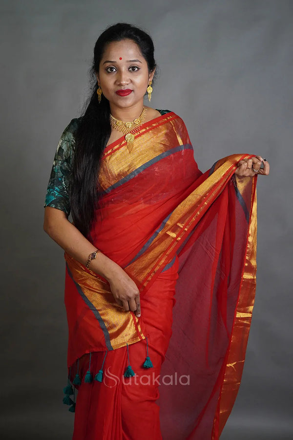 Red Cotton Saree with Golden Border & Elegant Thread Work