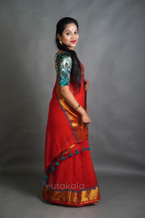 Red Cotton Saree with Golden Border & Elegant Thread Work